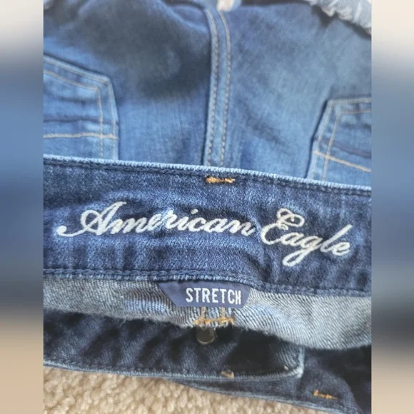 American Eagle stretch short short blue jean shorts women's size 2 Preowned - Picture 4 of 8